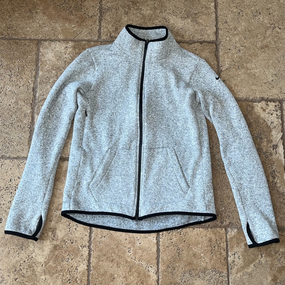 NIKE therma fit knit grey sweater Womens size: medium